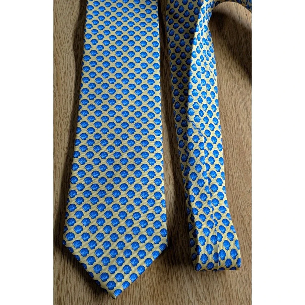 Vintage J.CREW Men's Woven Silk Tie Yellow Blue Geometric Shell Pattern Classic